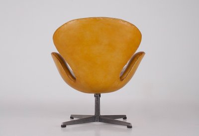 Fauteuil Swan en Cuir – Arne Jacobsen