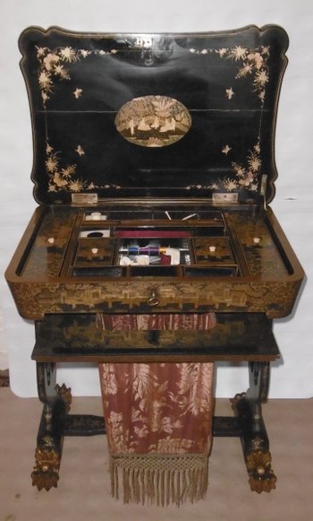 Tavolo da cucito Napoleon III
