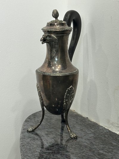 Small, selfish, solid silver teapot from the Empire period - teapot - coffee pot - tripod