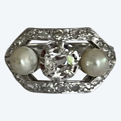 5811- Art Deco platinum ring with diamond beads (0.50 ct in the center)