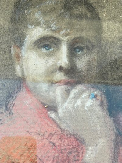 Jeune fille à la robe rouge 