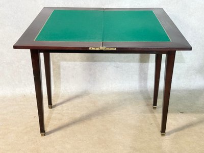 Moderner Spieltisch