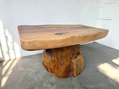 Organic Brutalist coffee table in solid cedar, trunk pedestal, 1970s