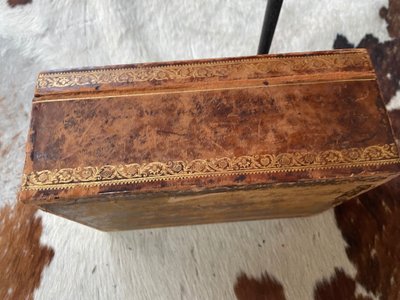 Coffret à bijoux XViII eme en cuir 