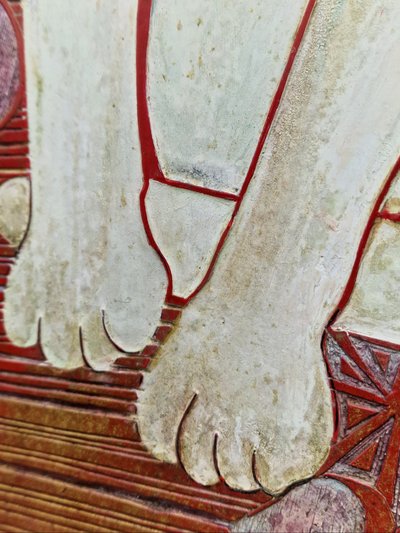 Important panneau en laque art déco chat blanc au tapis persan rouge khao manee thailande