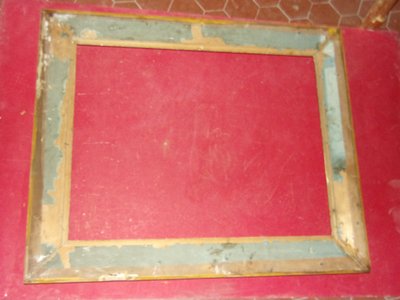 Cornice del XIX secolo in legno dorato.