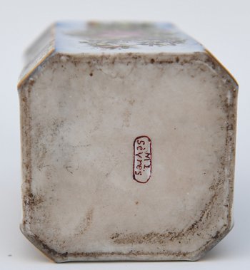 Rectangular porcelain bottle