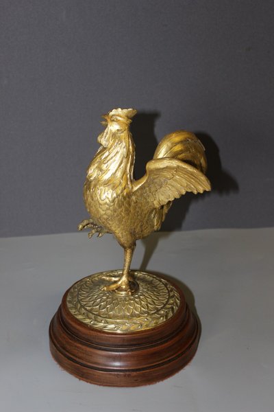 Skulptur eines Hahns aus vergoldeter Bronze, Ende des 19. Jahrhunderts