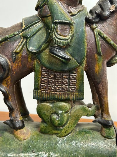 Important South Chinese glazed stoneware ridge tile in the Sancai style, late Qing period, H 47 cm