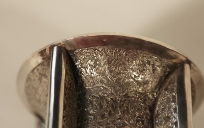 Solid silver vase Vietnamese, 385,5 g