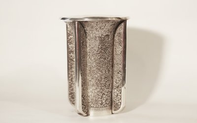 Solid silver vase Vietnamese, 385,5 g