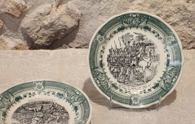 12 piatti parlanti in terracotta di Sarreguemines, Napoléon Bonaparte, metà del XIX secolo