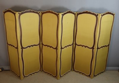 Late 18th century walnut screen