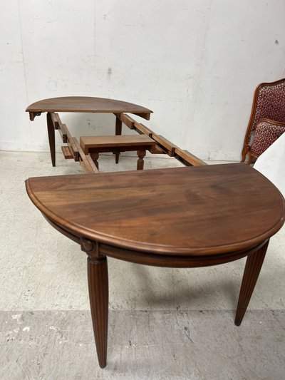 Art Deco table in solid walnut XX century