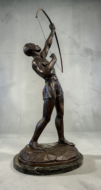 Scultura in bronzo in stile Art Déco “L’Arciere”