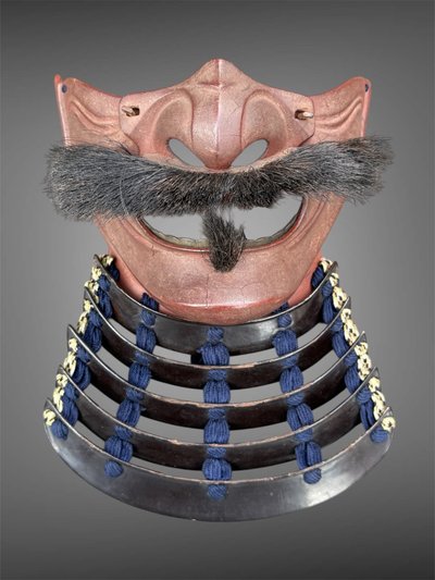 Halbe Samurai-Mempo-Maske – Edo-Zeit (1603–1868).