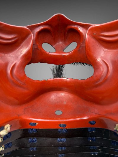 Halbe Samurai-Mempo-Maske – Edo-Zeit (1603–1868).