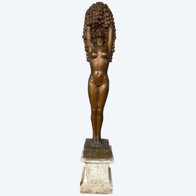 GRANDE SCULPTURE ART DÉCO PLÂTRE D’ATELIER - 190 CM - FEMME AUX FLEURS CIRCA 1930