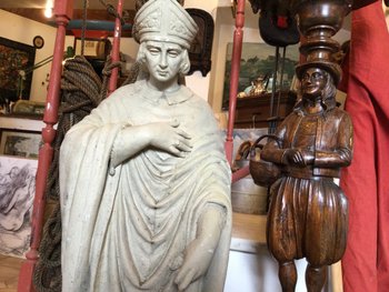Saint Yves in limestone