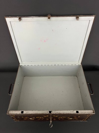 Antique Fichet safe in Paris with double security