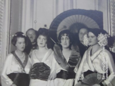 Der Eingang „Madame Butterfly“