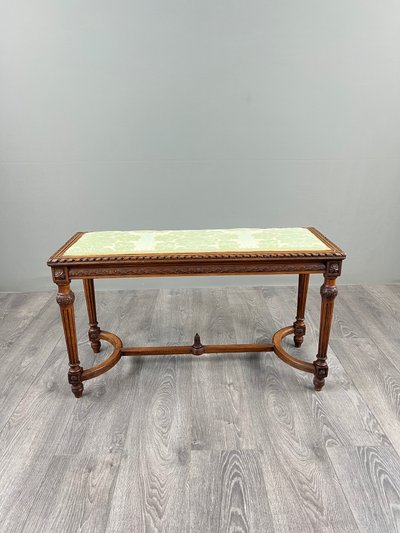 Banquette de style Louis XVI en bois sculpté, XIXe Siècle