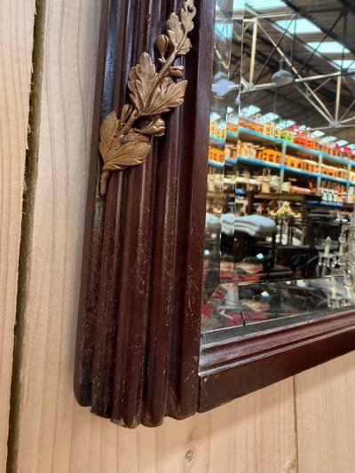 Specchio in stile Luigi XVI in mogano e oro