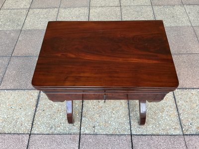 A small games table