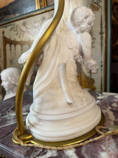 Skulptur aus Carrara-Marmor, signiert von Pradier