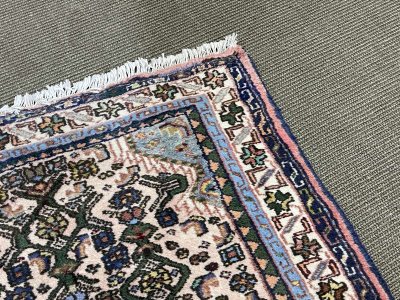Handgeknüpfter iranischer Wollteppich – 1,25 m x 75 cm