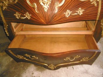 Commode Louis XV Galbée