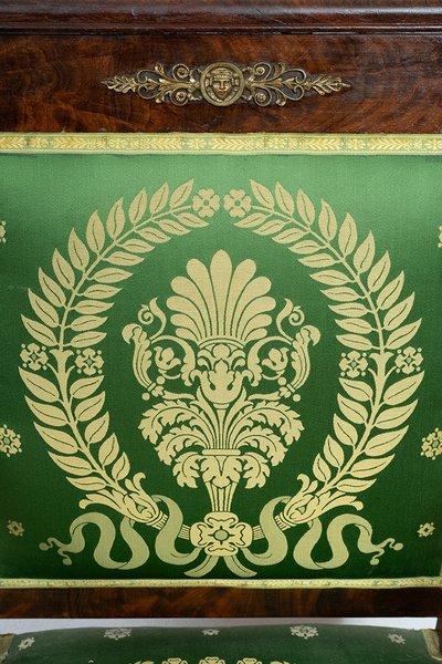 Poltrona antica francese del XIX secolo.