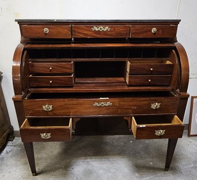 Important Louis XVI style mahogany cylinder secretary desk with double writing system