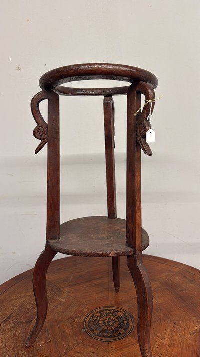 Antico portavano liberty in legno di castagno con cigni 1930, 74x30cm