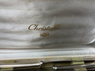 Douze couteaux à fromage Christofle modèle America 