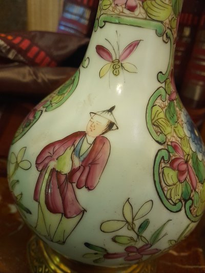 BAYEUX pied de lampe en porcelaine GOSSE