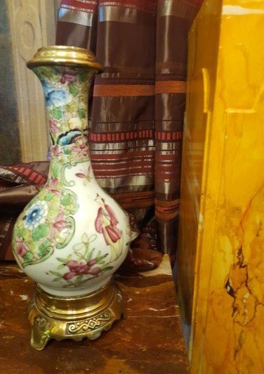 BAYEUX pied de lampe en porcelaine GOSSE