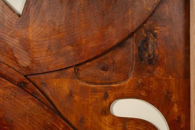 Flachrelief-Schild „Denk mal anders!“ aus patiniertem Holz. Zeitgenössisch LS67783015