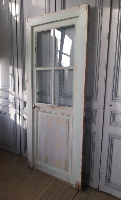 Superbe porte ancienne avec cadre d’origine, charme intemporel