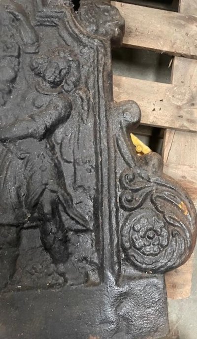 Importante plaque de cheminée du 18 èeme