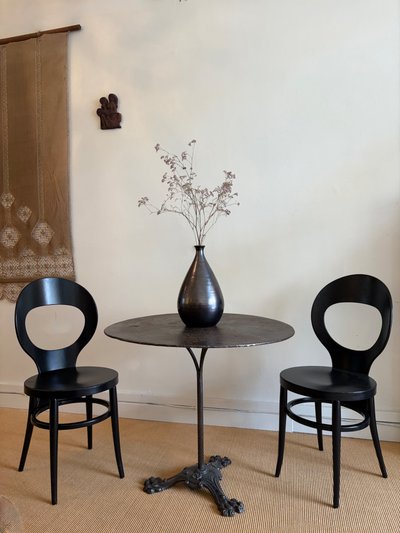 TABLE DE JARDIN OU TABLE BISTROT EN MÉTAL.