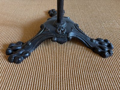 TABLE DE JARDIN OU TABLE BISTROT EN MÉTAL.