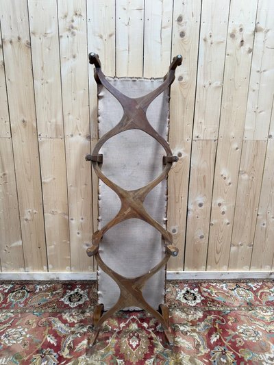 Mittelbank im Regency-Louis-XV-Stil – Sechs Cabriole-Beine – Senffarbener Samt