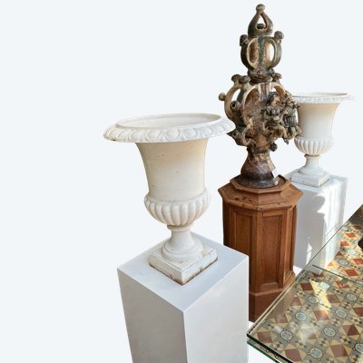 Paire de vases Médicis en fonte 