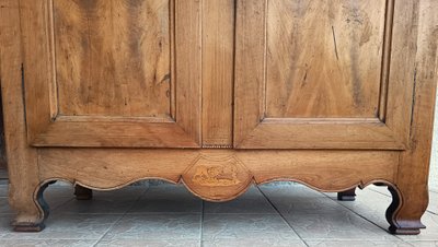 Armoire Louis XV marquetée époque 18ème