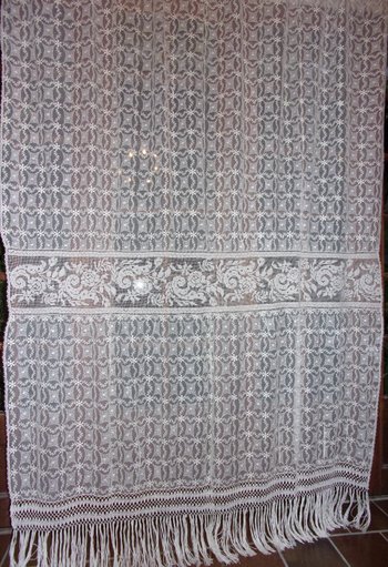 Curtain in embroidered tulle, early 20th century