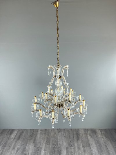 Grand lustre en cristal à pampilles, style Louis XV, XXe siècle