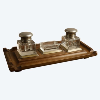 Calamaio inglese in mogano con finiture in ottone dorato.