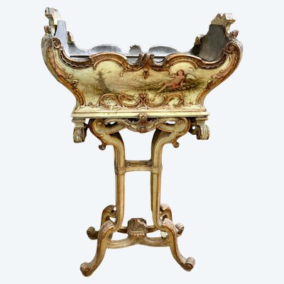 GRANDE JARDINIERE EN BOIS PEINT EN FORME DE BERCEAU DU XVIIIe EPOQUE LOUIS XV