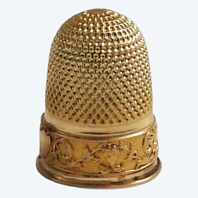 18K SOLID GOLD THIM. EARLY 19TH CENTURY. SEWING KIT